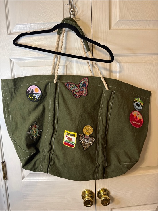 Free People Handbags - Free People Olive Green Canvas Tote with Embroidered Patch Detail